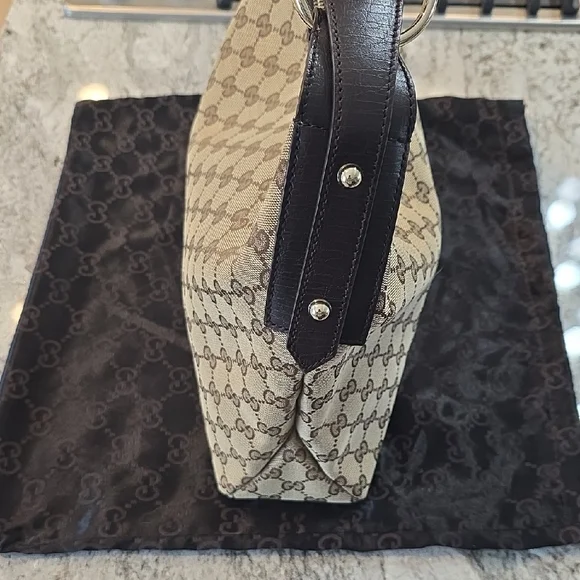 Gucci Beige and Dark Brown Shoulder Bag - Picture 3 of 17